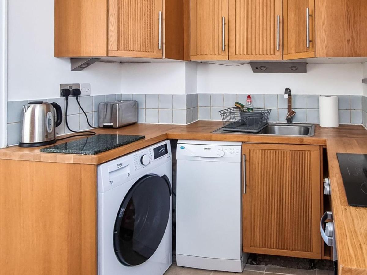 Pass The Keys Wimbledon Hideaway Apartment London Ngoại thất bức ảnh