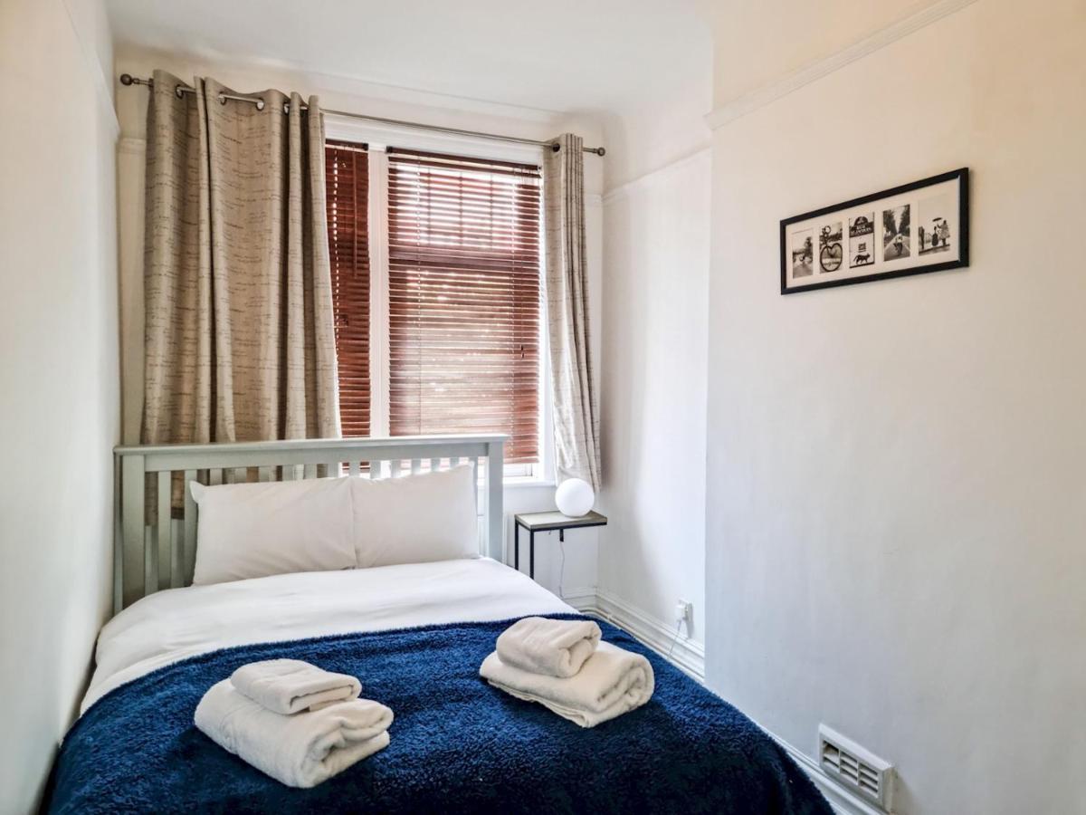Pass The Keys Wimbledon Hideaway Apartment London Ngoại thất bức ảnh